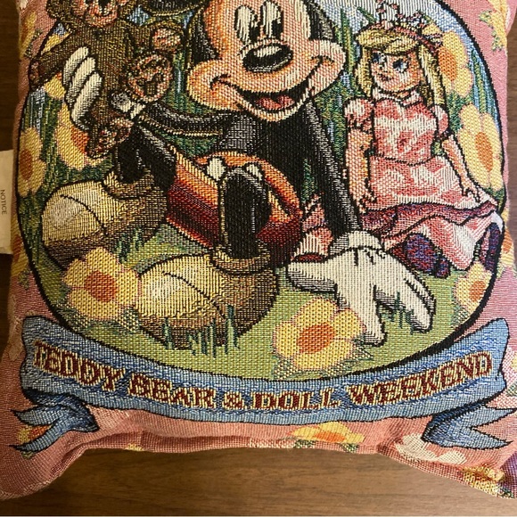 Disney Teddy Bear and Doll weekend 2005 Mickey Mouse Tapestry pillow RARE - Picture 3 of 6